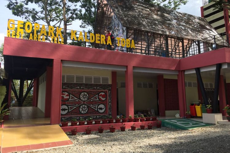 UNESCO, Kementerian Pariwisata, Bobby Nasution, Gubernur Sumatera Utara, Geopark Kaldera Danau Toba, Geopark Kaldera Toba Raih Kembali Kartu Hijau UNESCO, Apa Artinya bagi Pariwisata Sumut?, Bagaimana Proses Kembalinya Kartu Hijau?, Apa Makna Status Kartu Hijau bagi Danau Toba?, Bagaimana Peran Pemerintah Daerah?, Apa Pandangan DPR RI?