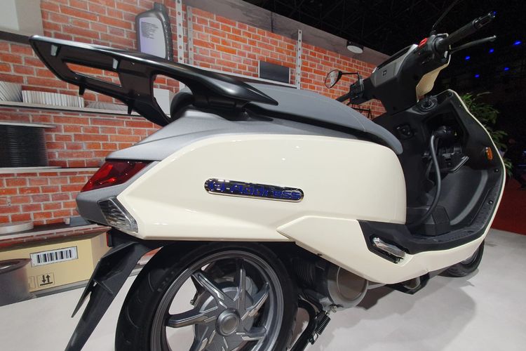 Suzuki, skutik listrik, Suzuki Motor Corporation, Japan Mobility Show 2025, suzuki e-address, e-address, Suzuki e-Address: Skutik Listrik dengan Desain Proporsional