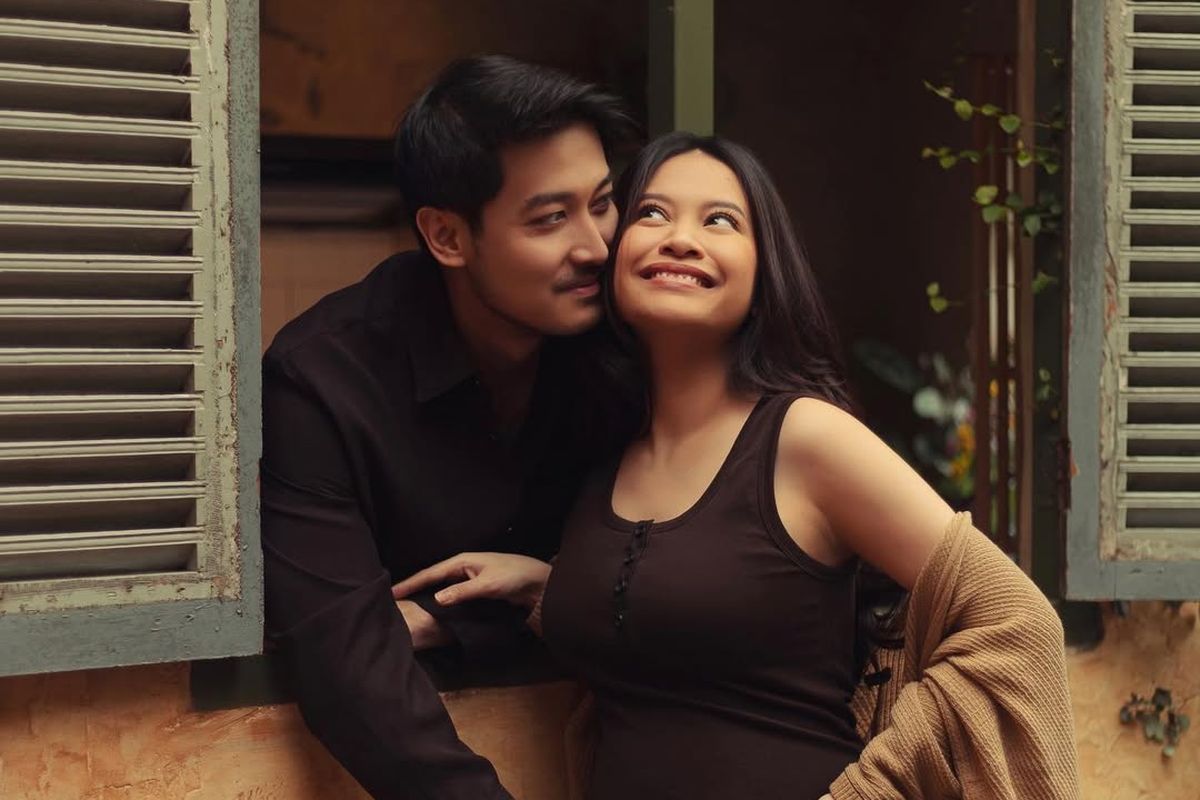 maternity shoot, Style Maternity Shoot Hanggini dan Luthfi Aulia, Estetik Nuansa Earth Tone