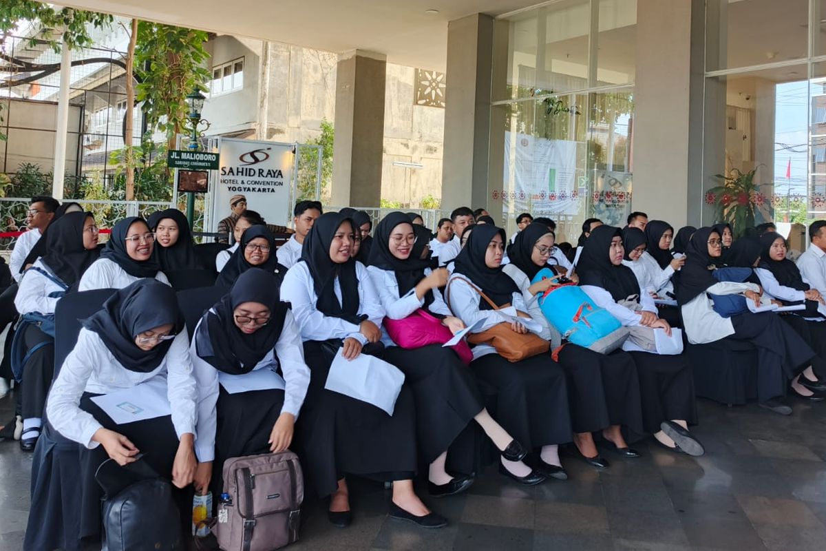 CPNS, Sekolah Kedinasan, CPNS 2025, cpns 2025 kapan dibuka, CPNS 2025 Hanya Dibuka Lewat Sekolah Kedinasan, Tak Ada Jalur Umum