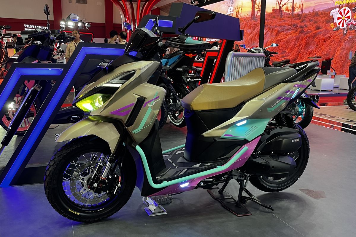 desain futuristik, Modifikasi Honda Vario 125 Street Cyber Street: Futuristik dan Agresif