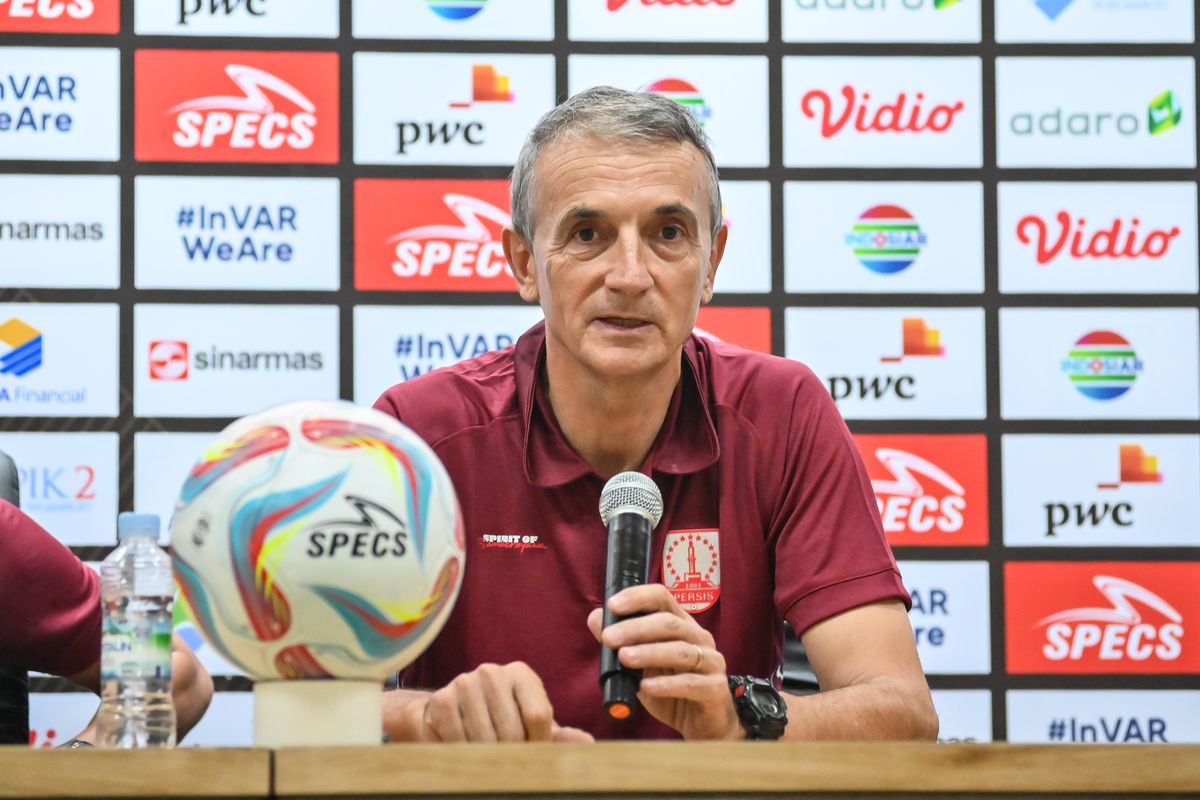 PSBS Biak, Super League, Febri Hariyadi, Persis, Milomir Seslija, Milomir Seslija Soroti Tingkat Kebugaran Febri Hariyadi Usai Jalani Debut di Persis Solo