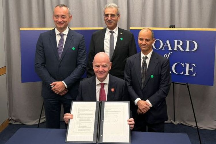 Gianni Infantino, Dewan Perdamaian, FIFA, Board of Peace, Gianni Infantino Hadiri Board of Peace, IOC Sebut Tidak Langgar Netralitas Politik