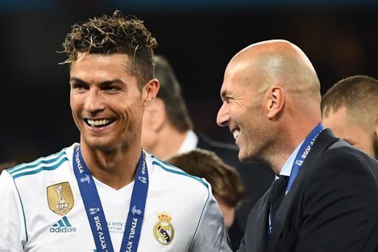 Zinedine Zidane, Didier Deschamps, Timnas Prancis, real madrid, Piala dunia 2026, mantan pelatih real madrid, Zinedine Zidane Ungkap Akan Kembali Melatih, Incar Posisi di Timnas Perancis