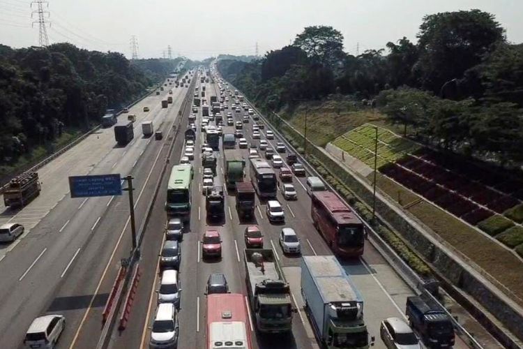 Jalan Layang MBZ, Lonjakan Arus Mudik di MBZ H-4 Lebaran Tercatat Hingga 200 Persen