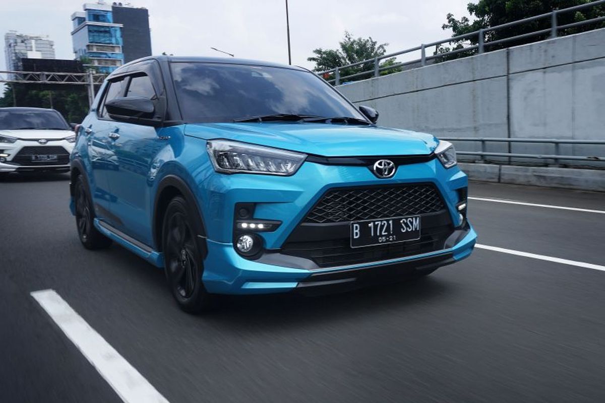 Toyota Raize, Raize, toyota raize harga, raize harga, toyota raize turbo, Update Harga Toyota Raize: Compact SUV Mesin Turbo, Fitur Modern, Desain Ringkas dan Dimensi Ideal, Dua Pilihan Mesin: Efisien dan Bertenaga, Fitur Keselamatan dan Teknologi Modern, Kesimpulan, Daftar Harga Toyota Raize (OTR Jakarta):
