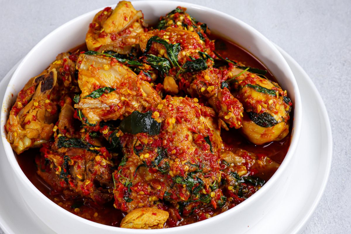resep rica-rica ayam, bumbu rica-rica, olahan ayam sederhana, masakan pedas Indonesia, resep ayam tanpa santan, Resep Rica-Rica Ayam Rumahan dengan Rasa Restoran