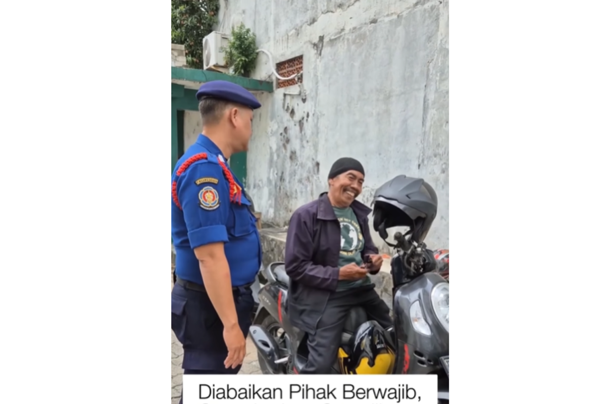eksibisionis, Damkar Benhil, petugas Damkar, pemadam kebakaran, petugas damkar, petugas damkar jakarta, petugas damkar dki, damkar benhil, petugas damkar kejar pelaku eksibisionis, Polisi Tolak Laporan, Petugas Damkar Benhil Jakarta Langsung Kejar Pelaku Eksibisionis Sampai Ketemu