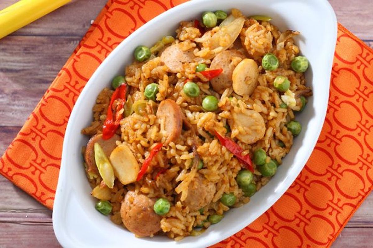 Resep nasi goreng sosis, resep nasi goreng sosis, nasi goreng sosis telur, ide menu sarapan simpel, nasi goreng sosis simple, resep nasi goreng sosis telur, resep nasi goreng sosis simple, Resep Nasi Goreng Sosis, Ide Menu Sarapan Simpel