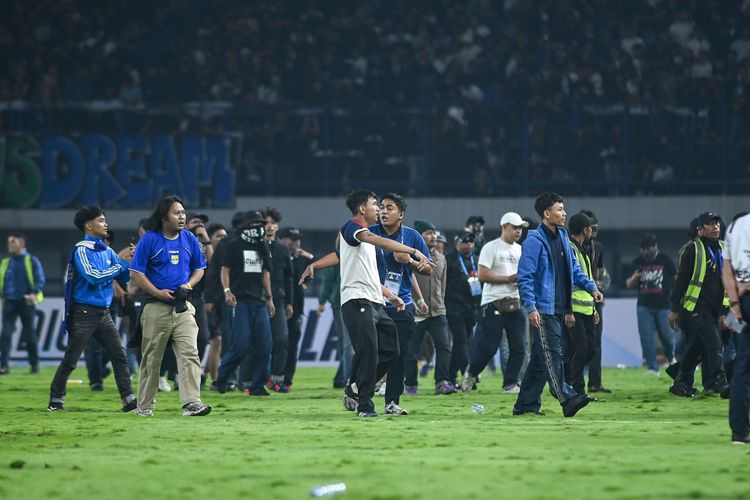 Asia Champions League, Persib vs Ratchaburi FC, Persib Bandung, Djanur Himbau Bobotoh Lebih Bijak, Persib Bersiap Hadapi Sanksi