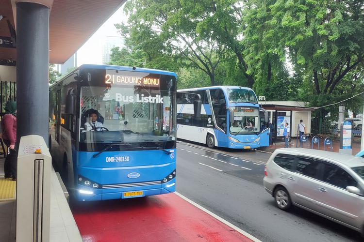 pemudik, Bus Transjakarta, Transjakarta, waktu operasional, Transjakarta Perpanjang Waktu Operasional Bus buat Pemudik