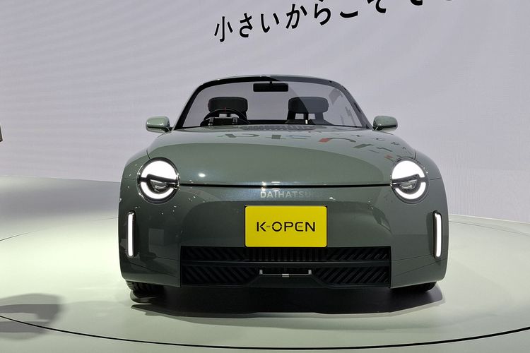 listrik, KotaK, Daihatsu, copen, mobil konsep, tokyo, bemo, Japan Mobility Show 2025, Midget x, Kenalan dengan 4 Mobil Konsep Daihatsu di JMS 2025