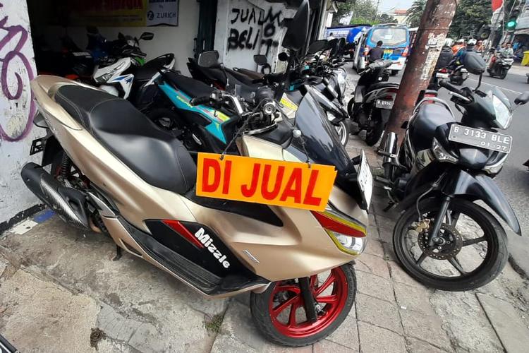 sokbreker, oknum pedagang motor bekas, Shock absorber rusak, Trik menutupi shock rusak, Trik Oknum Pedagang Motor Bekas Akali Kerusakan Sokbreker