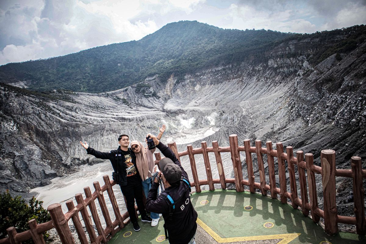 Tangkuban Parahu, jam buka Tangkuban Parahu, Harga tiket Tangkuban Parahu, Jam buka Tangkuban Parahu, jam buka tangkuban parahu, harga tiket tangkuban parahu, tiket masuk tangkuban perahu 2025, tiket masuk tangkuban perahu bandung, lokasi tangkuban parahu, Libur Sekolah 2025, Ini Harga Tiket dan Jam Buka Tangkuban Parahu, Harga tiket masuk Tangkuban Parahu hari biasa:, Harga tiket masuk Tangkuban Parahu hari libur, Harga tiket masuk Tangkuban Parahu khusus pelajar, Harga parkir:
