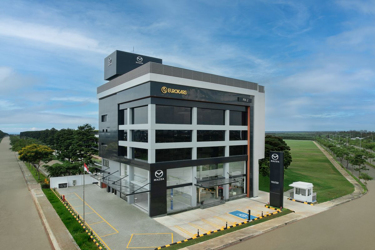 Mazda, Mazda Indonesia, Mazda Resmikan Diler dan Training Centre Pertama di Indonesia