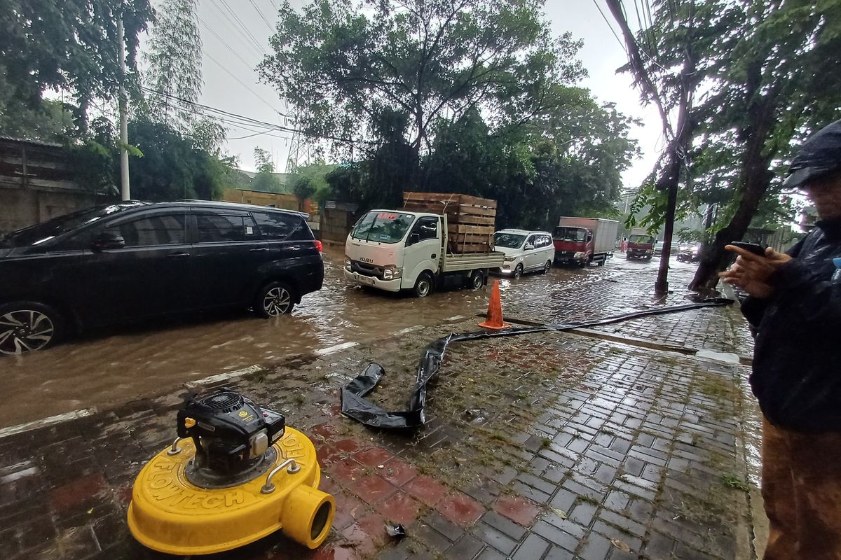 lalu lintas, Sejumlah Ruas Jalan Jakarta Utara Tergenang, Catat Lokasinya