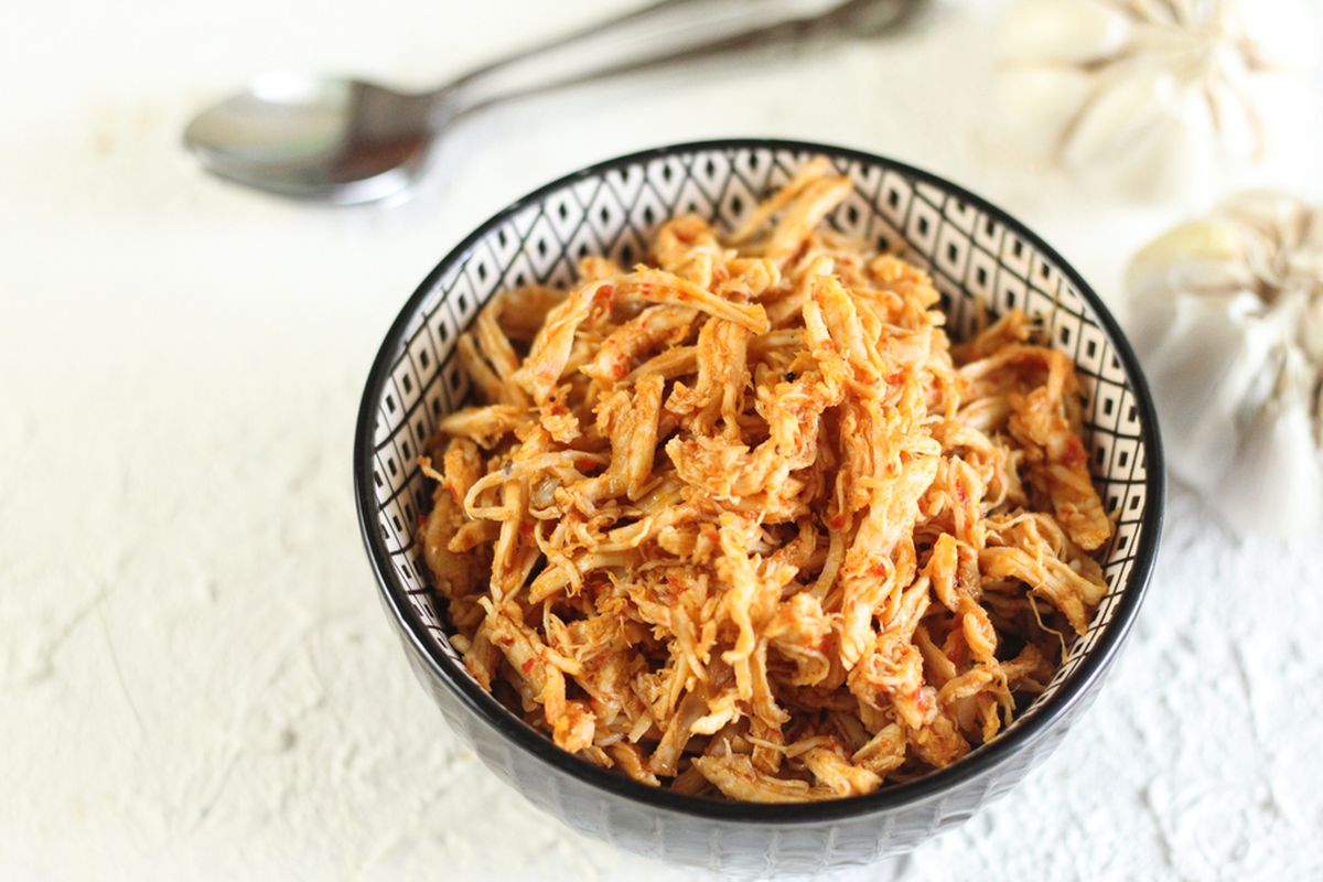 ayam suwir, cara membuat ayam suwir, lauk kering tahan lama, resep ayam suwir, Ide Masakan Rumahan, ayam suwir awet 1 bulan, Ini Langkah Penting Bikin Ayam Suwir Kering yang Awet 1 Bulan