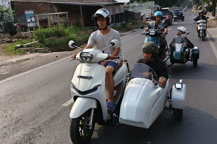 posisi sespan, Hobby Motor, keselamatan berkendara, motor sespan, Posisi Sespan Motor yang Aman untuk Pengendara