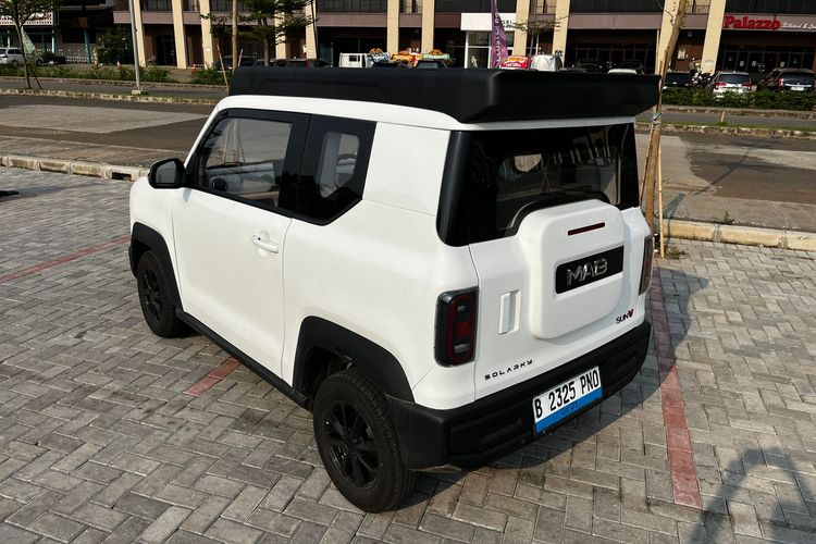 MAB Solarky Sun V, Mobil, Wuling, Air ev Lite, Wuling Air ev, Komparasi MAB Solarky Sun V dan Wuling Air ev Lite, Pilih Mana?, Performa dan Jarak Tempuh, Baterai dan Pengisian Daya, Fitur Keselamatan, Kenyamanan dan Fitur, Kesimpulan