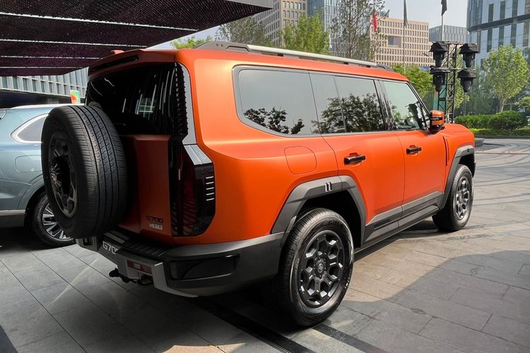 Jetour G700, performa buas, SUV PHEV premium, Jumpa Jetour G700: SUV PHEV Boxy Penantang Denza B5
