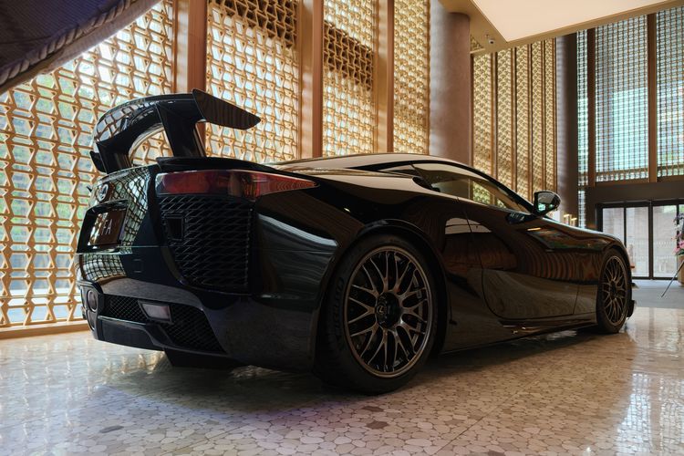 LFA Nurburgring Edition, Lexus, Oliver Wihardja, Menara Astra, Momen Langka: Jumpa LFA Nurburgring Edition di Jakarta