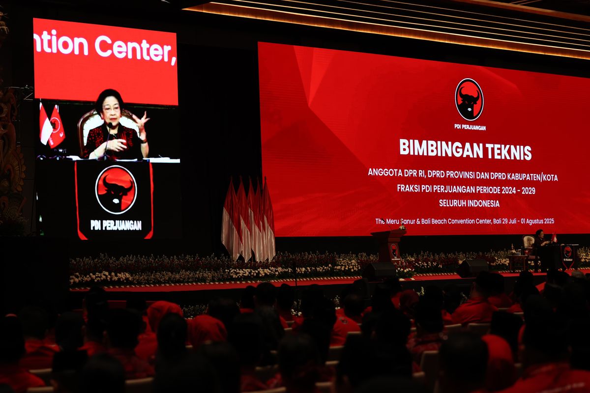 Dewan Pimpinan Pusat, Megawati Soekarnoputri, PDI-P, Kongres Ke-6, daftar lengkap kepengurusan PDIP, daftar pengurus PDIP, pengurus PDIP, Megawati Umumkan Struktur DPP PDIP Terbaru, Puan dan Ganjar Masuk Jajaran