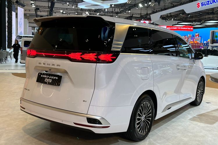 MPV listrik, Denza, Denza D9, review pengguna, pengalaman pakai Denza D9, Review Denza D9 dari Pengguna: MPV Listrik dengan Plus dan Minus
