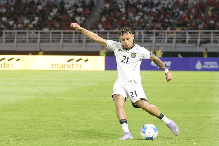 NAC Breda, Go Ahead Eagles, Dean James, KNVB, Polemik Paspor Dean James Bisa Jadi Masalah Nasional, KNVB Rujuk ke Pemerintah Belanda
