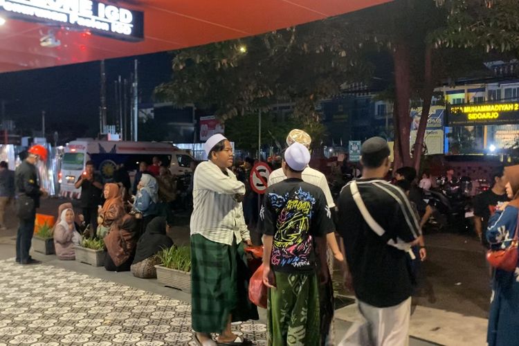 sidoarjo, ponpes al bayan, bangunan pondok pesantren ambruk, Evakuasi Santri, evakuasi santri Sidoarjo, al khoziny buduran sidoarjo, Ponpes Al Khoziny, ponpes al khoziny buduran, al khoziny sidoarjo, al khoziny buduran, ponpes al khozini roboh, evakuasi santri dalam reruntuhan ponpes, Evakuasi santri tertimbun reruntuhan Ponpes Al Khoziny, Viral Video Haikal di Bawah Reruntuhan Ponpes Al Khoziny, Kini Berhasil Dievakuasi Kondisi Selamat