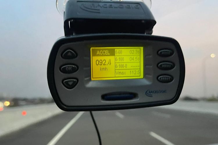 SUV listrik, tes akselerasi, Tes Akselerasi dan Efisiensi Listrik BYD Sealion 7 Setelah Satu Tahun