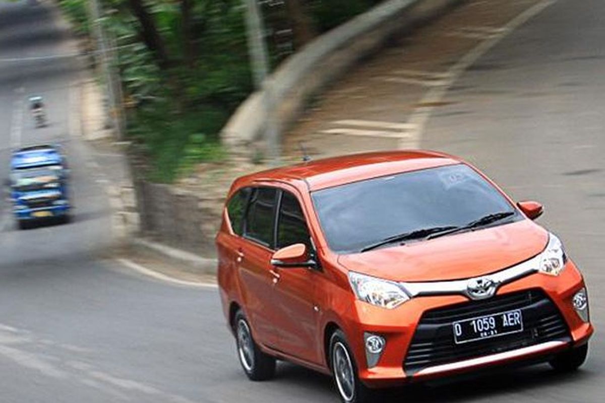 Mematikan AC Mobil, tanjakan curam, pengemudi, kinerja mesin, Pengemudi, mematikan AC mobil, Kebiasaan Mematikan AC Mobil Saat Menanjak: Apa Kata Ahli?, Kebiasaan Mematikan AC Mobil saat Menanjak Perlu Ditinjau Ulang, Penggunaan AC pada Mobil Modern Tak Lagi Membebani, Keterampilan Pengemudi adalah Kunci Utama, Kesimpulan