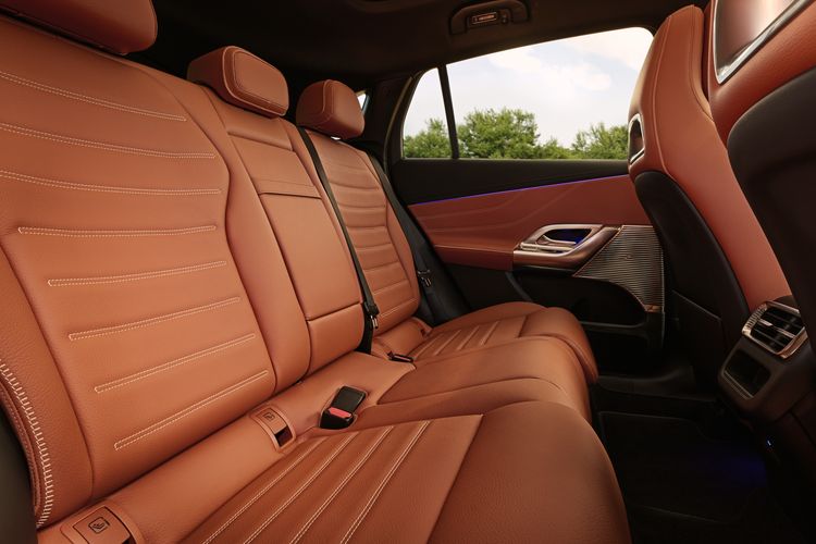 mobil listrik, Mercedes-benz, SUV listrik, munich motor show 2025, GLC with EQ Technology, Mercedes-Benz Perkenalkan GLC EQ di Munich Motor Show 2025