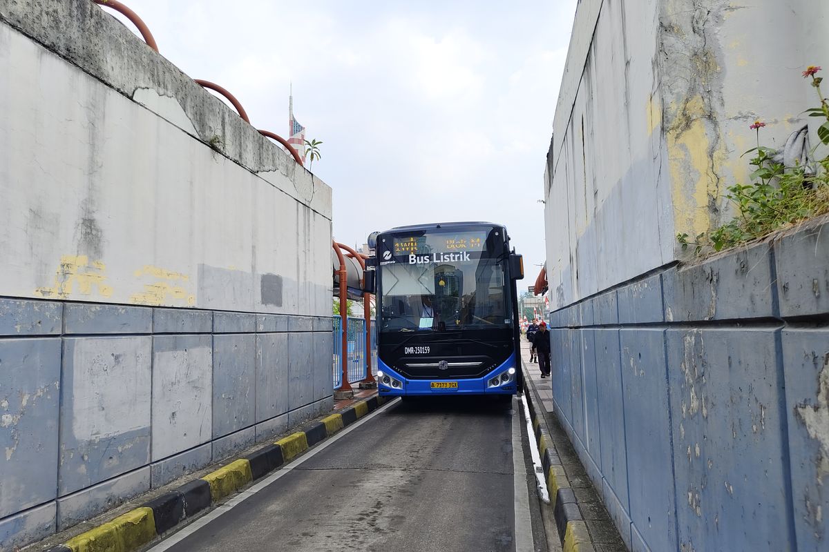 rute baru, Bandara Soekarno-Hatta, Transjabodetabek, Rute Baru Transjabodetabek: Blok M- Bandara Soetta, Tarif Rp 3.500