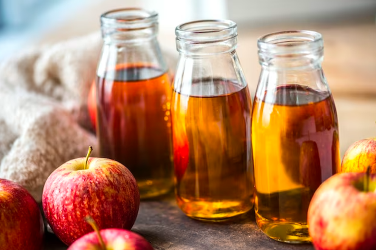 usus, minuman terbaik, kesehatan usus, Kefir, kefir, Kombucha, kombucha, Kesehatan usus, usus sehat, 10 Minuman Terbaik untuk Kesehatan Usus, Disarankan Ahli Gizi, 1. Kefir, 2. Kombucha, 3. Jus bit , 5. Jus prune, 6. Teh jahe, 7. Minuman cuka apel , 8. Teh peppermint, 9. Turmeric latte (golden milk), 10. Air putih