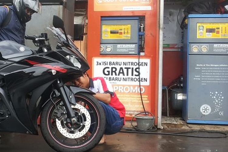 nitrogen, Isi Ban Pakai Nitrogen Bisa Cegah Pelek Motor Peang?
