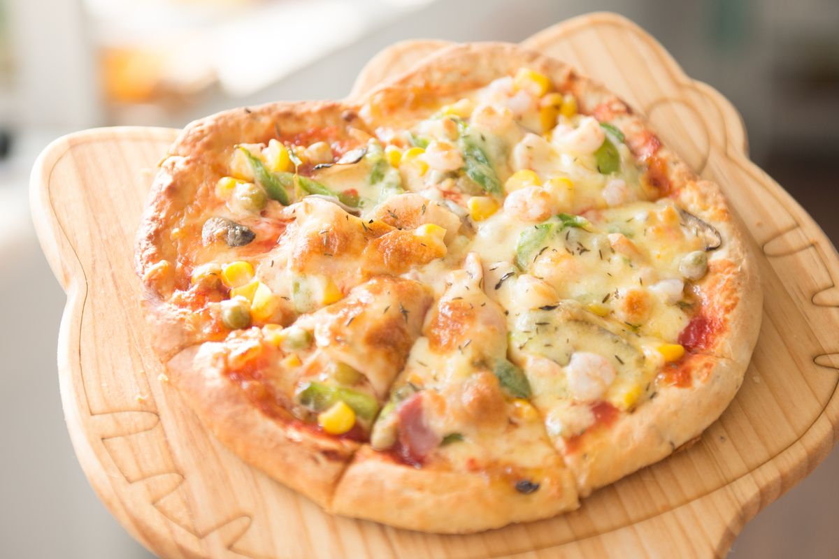 Cara bikin pizza tanpa oven, pizza teflon empuk, resep pizza teflon rumahan anti gagal, pizza tanpa ulen, cara bikin pizza simpel, Resep Pizza Teflon Tak Perlu Uleni Adonan, Bikin Hanya 15 Menit