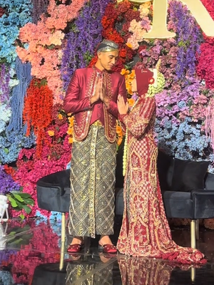Sendy Aulia, Timnas Indonesia, persija, rizky ridho menikah, rizky ridho persija, sendy aulia, rizky ridho timnas menikah, rizky ridho ramadhani menikah, Rizky Ridho dan Sendy Aulia Menikah, Pakai Busana Tradisional Jawa Bernuansa Islami