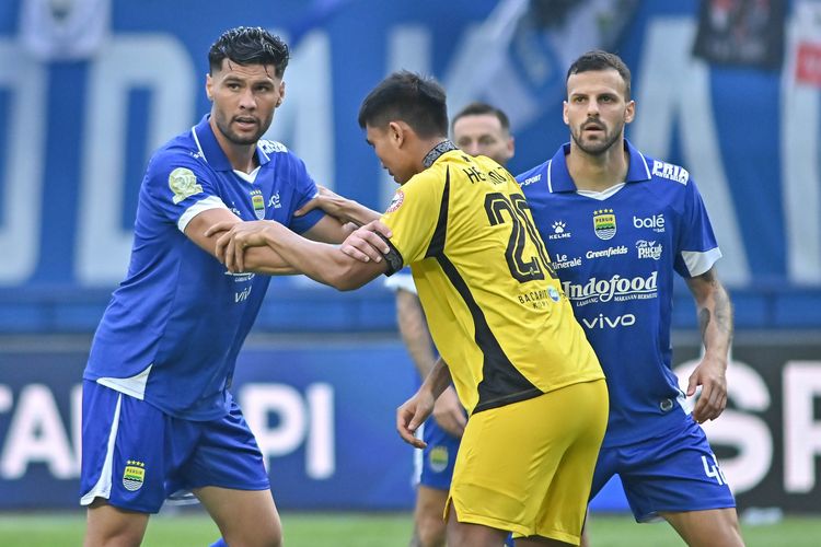 Teja Paku Alam, Persib Bandung, Bangkok United, PSBS Biak, ACL 2, Patricio Matricardi, Bojan Hodak, hasil psbs vs persib, hasil psbs biak vs persib bandung, skor psbs vs persib, skor psbs biak vs persib bandung, Kunci Pertahanan Persib Tak Tertembus, Clean Sheet Dua Laga Beruntun