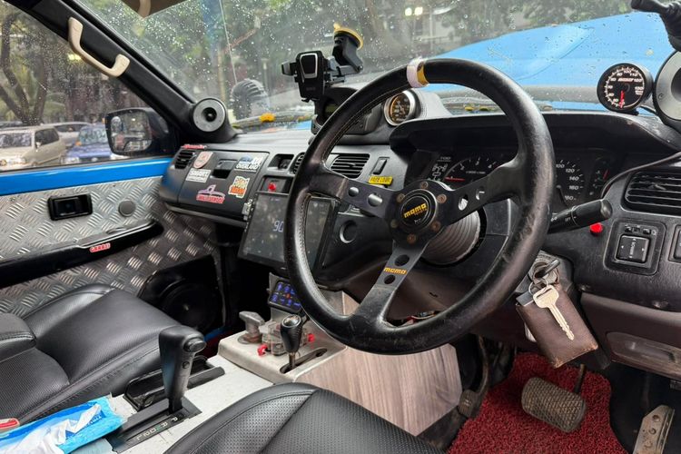 mobil off-road, modifikasi, Kijang Krista Disulap Jadi Monster Off-road, Biayanya Setara Harga Zenix Hybrid