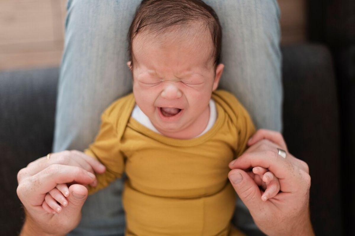 Bayi Sering Gumoh Tak Selalu Gejala GERD, Ini yang Perlu Diketahui