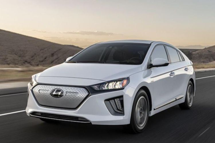 mobil listrik, baterai mobil listrik, Hyundai Ioniq, mobil listrik hyundai, harga baterai mobil listrik, Hyundai Ioniq EV Cuma Rp 150 Juta di Balai Lelang