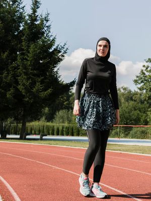 outfit olahraga hijab, outfit olahraga hijab modis, 20 Outfit Olahraga Hijab Modis untuk Jogging, Gym, dan Outdoor, Tips Memilih Outfit Olahraga Hijab Modis dan Nyaman, Outfit Olahraga Hijab Modis untuk Gym, Outfit Olahraga Hijab Modis untuk Outdoor, Kesalahan yang Perlu Dihindari Saat Memilih Outfit Olahraga Hijab
