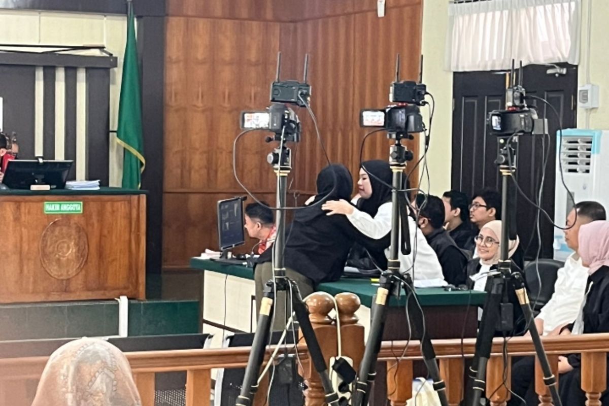 Pekanbaru, gaya hidup, Novin Karmila, hidup mewah di medsos, gaya hidup hedon, Gaya Hidup, Korupsi Pekanbaru, Ketika Gaya Hidup Hedon Sang Anak Seret ASN Novin Karmila ke Penjara