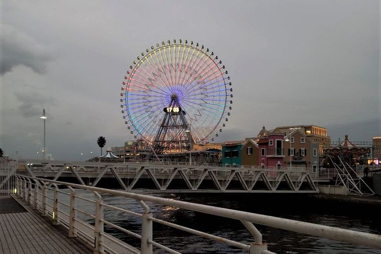 jepang, wisata jepang, Festival Kembang Api, festival kembang api di jepang, Festival Kembang Api di Jepang Berujung Kebakaran, Awak Kapal Lompat ke Laut