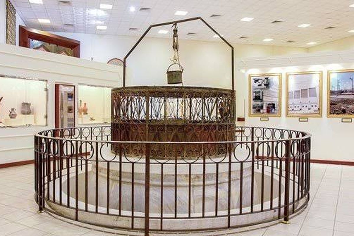 Air zamzam, air zamzam, sejarah air zamzam, air Zamzam, Sejarah Air Zamzam, Oleh-oleh yang Biasa Dibawa Pulang Jemaah Haji