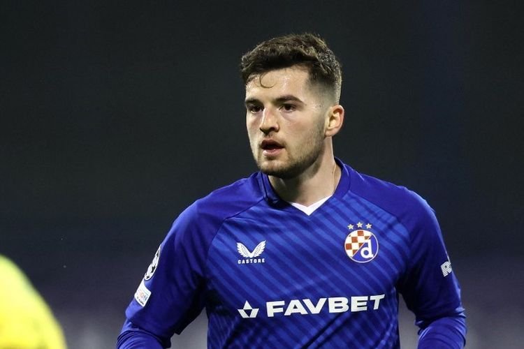 Como, Martin Baturina, Cesc Fabregas, Liga Italia, Como Cup, Ajax Amsterdam, Serie A, Como 1907, Como vs Ajax Amsterdam, Taktik Modern Cesc Fabregas Jadi Magnet Proyek Como 1907