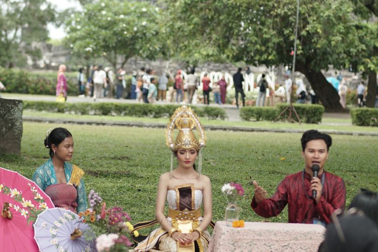 berkain, Orang Jawa Kuno Enggan Meniru Busana Bangsawan, Ini Kata Dosen Pendidikan Bahasa Jawa