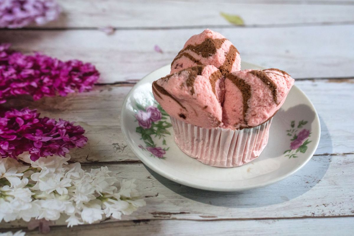 bolu kukus, resep bolu kukus mekar super lembut antigagal, Resep Bolu Kukus Mekar Super Lembut, Ini Racikan 2 Telur dan Tepung