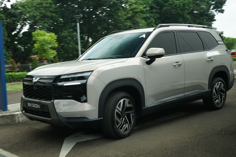Eksion, Wuling, Wuling Eksion, Wuling Eksion Meluncur, SUV Listrik 7-Seater Harga mulai Rp 389 Juta