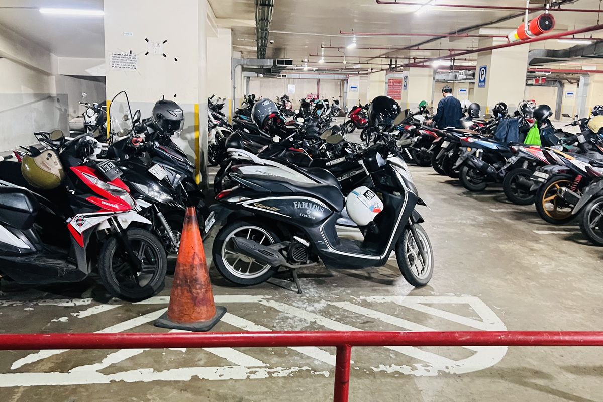 Jakarta, Pramono Anung, ASN DKI Jakarta, pramono anung, ASN Jakarta, ASN Jakarta naik transportasi umum, asn wajib naik transportasi umum, asn naik transportasi umum, Kebijakan ASN naik transportasi umum, asn dki naik transportasi umum, Hari Rabu Wajib Naik Transportasi Umum, Gubernur DKI Konsisten, ASN Masih Banyak Bawa Kendaraan Pribadi